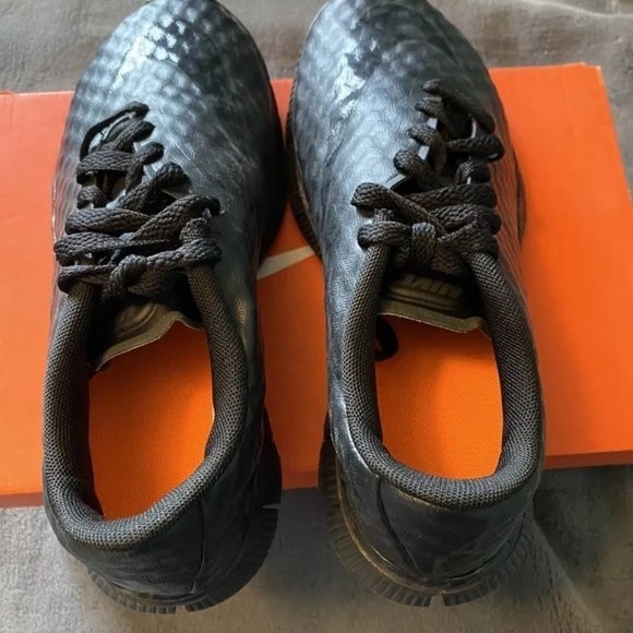 Nike Free Hypervenom Triple Black Grade School Size 5 Lightly Worn - Picture 4 of 6